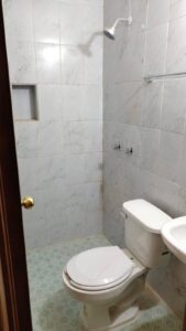 Habitación amueblada