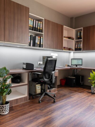 Locales, Oficinas y Edificios